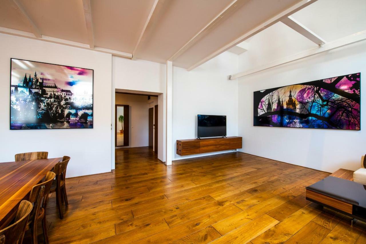 Loft Lägenhet Prag Exteriör bild